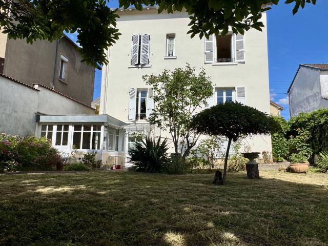 Vente maison 6 Pièce s 164m² Cusset