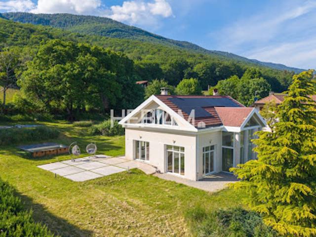 Vente Maison 6 pièces 288 m2 Divonne les Bains