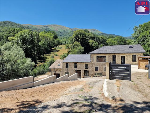 Vente Maison 6 pièces 104 m2 Saurat
