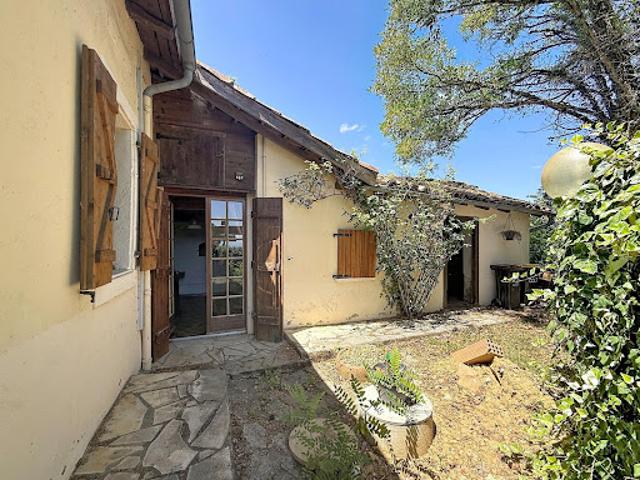 Vente Maison 6 pièces 106 m2 Lussan Adeilhac