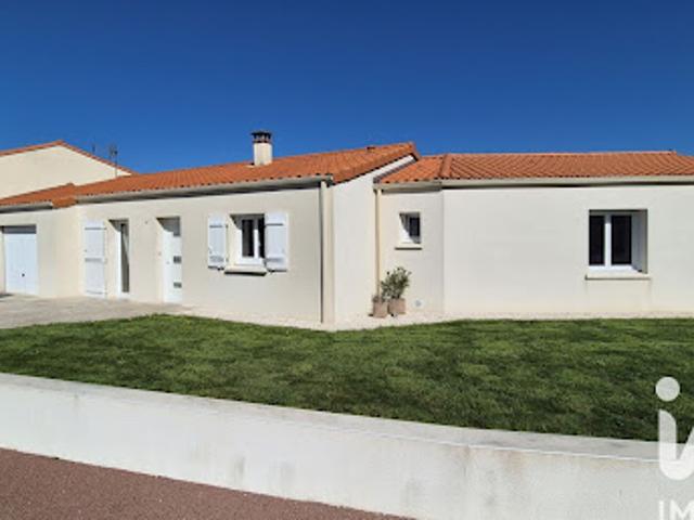 Vente Maison 6 pièces 107 m2 Chanteloup les Bois