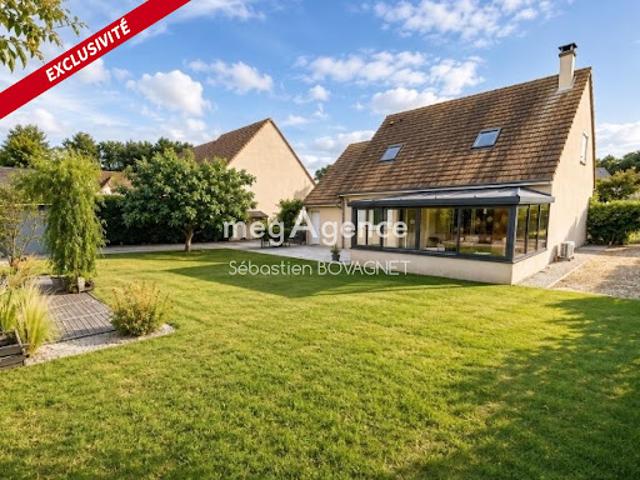 Vente Maison 6 pièces 100 m2 Ecommoy