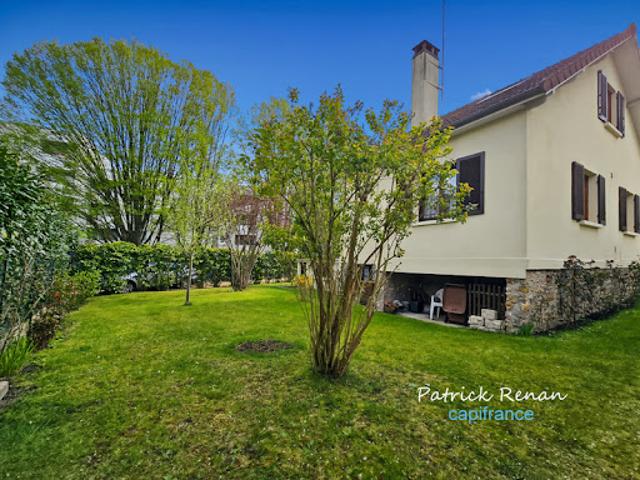 Vente Maison 6 pièces 100 m2 Saint Cyr l'Ecole