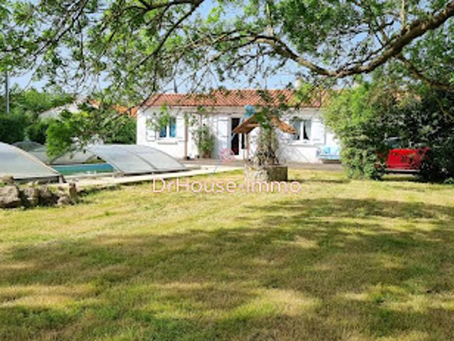 Vente Maison 6 pièces 100 m2 Saint Denis du Payré
