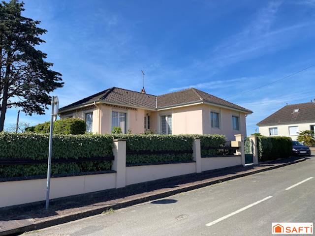 Vente Maison 6 pièces 101 m2 Fresnay sur Sarthe