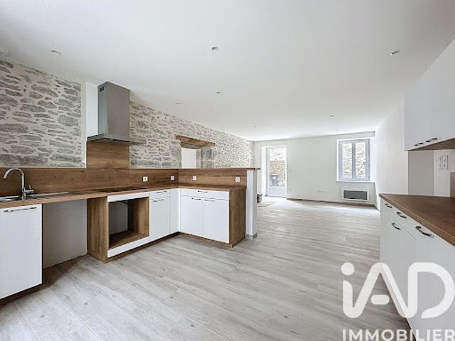 Vente Maison 6 pièces 102 m2 Septfonds