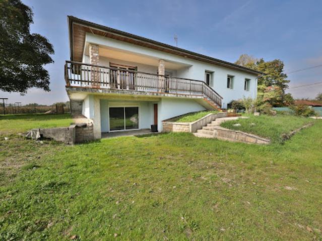 Vente Maison 6 pièces 114 m2 Montrevel en Bresse