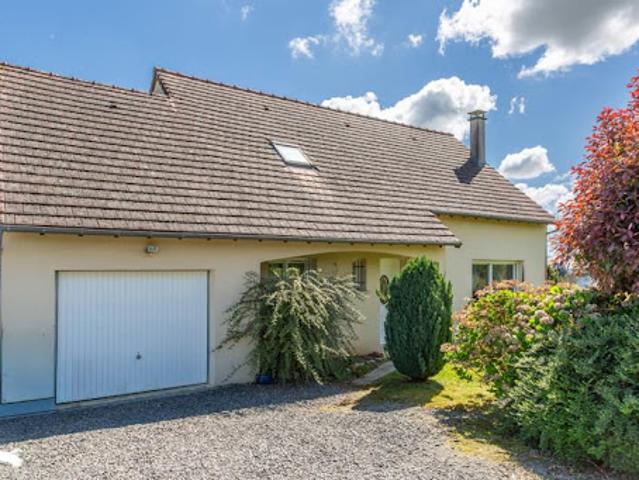 Vente Maison 6 pièces 116 m2 Beyssac