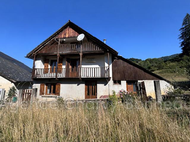 Vente Maison 6 pièces 118 m2 Massat