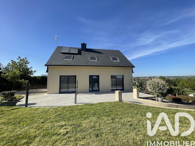 Vente Maison 6 pièces 118 m2 Saint Caradec
