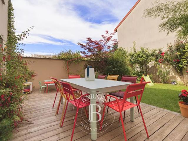 Vente Maison 6 pièces 119 m2 Nanterre
