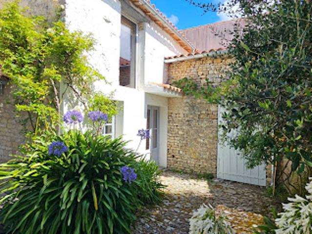 Vente Maison 6 pièces 110 m2 Ars en Ré