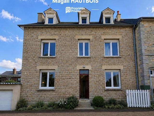 Vente Maison 6 pièces 110 m2 Saint Hilaire du Harcouët