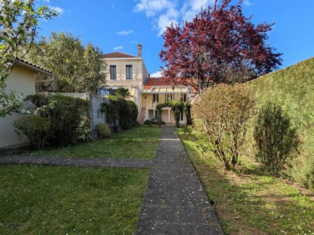 Vente Maison 6 pièces 111 m2 Pauillac