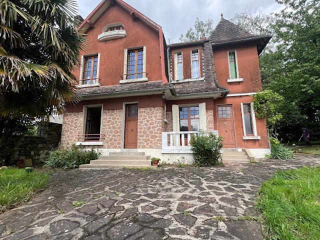 Vente Maison 6 pièces 111.8 m2 Confolens