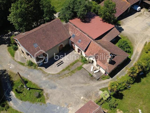Vente Maison 6 pièces 112 m2 Aurions Idernes