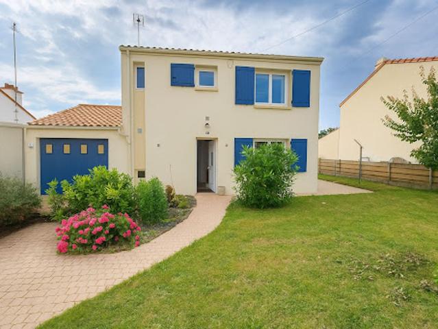 Vente Maison 6 pièces 112 m2 Fontenay le Comte