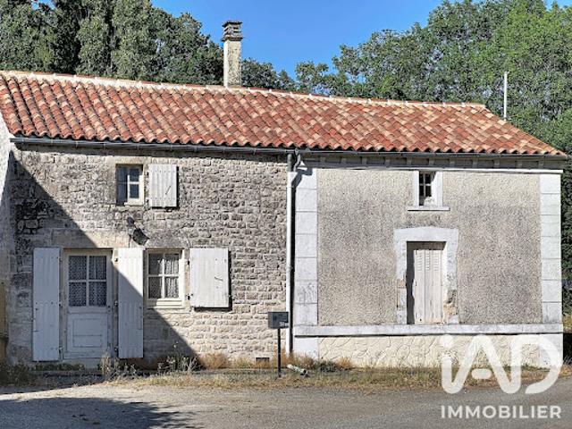 Vente Maison 6 pièces 112 m2 Saint Michel le Cloucq