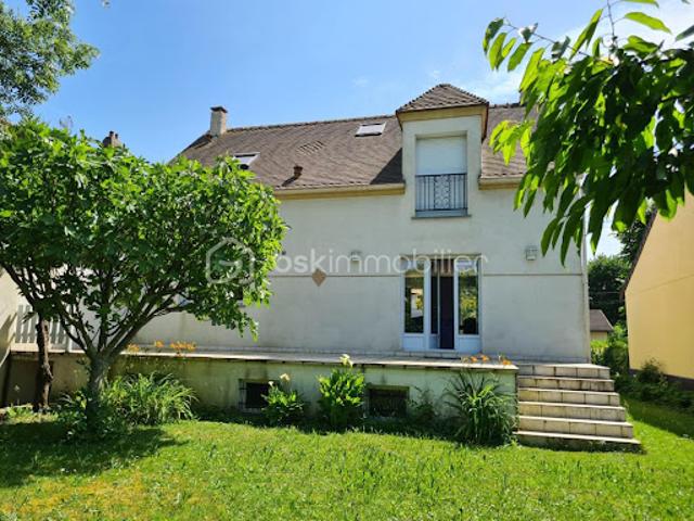 Vente Maison 6 pièces 125 m2 Sainte genevieve des bois