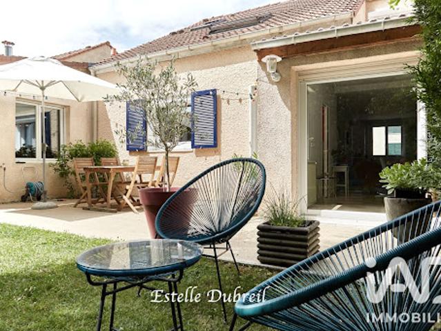 Vente Maison 6 pièces 125 m2 Voisins le Bretonneux