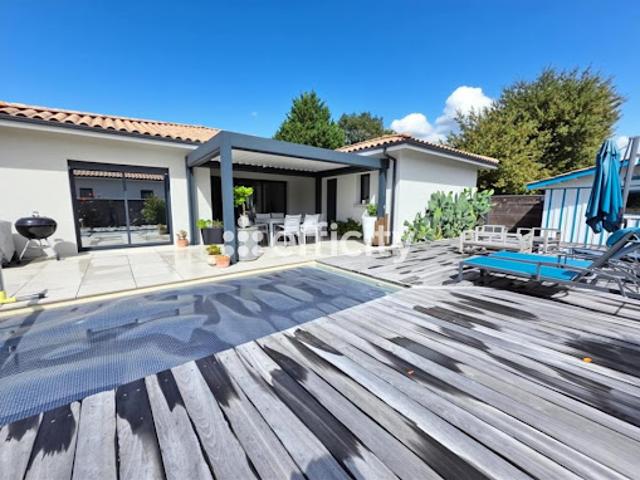 Vente Maison 6 pièces 127 m2 Biganos