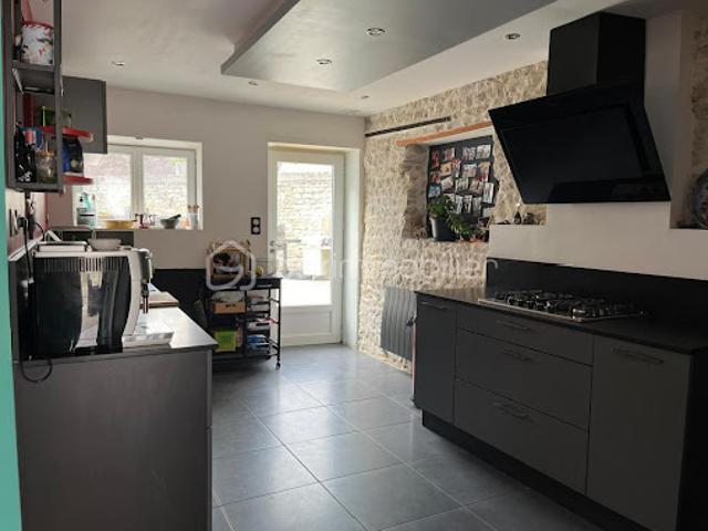 Vente Maison 6 pièces 127 m2 Courcelles