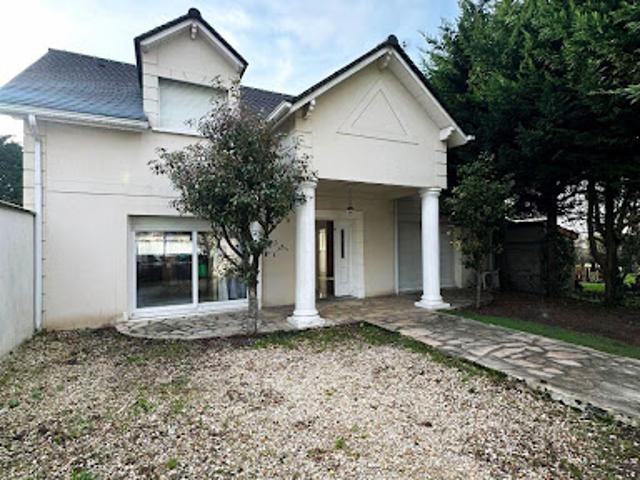 Vente Maison 6 pièces 128.5 m2 Les Pavillons sous Bois