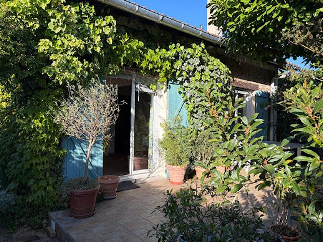 Vente Maison 6 pièces 129 m2 Le Mesnil le Roi
