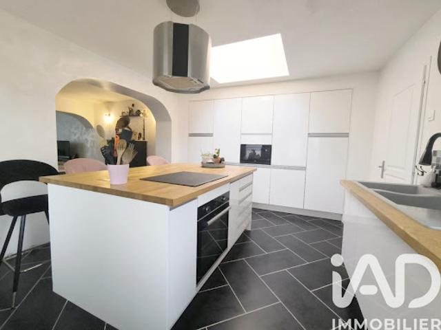 Vente Maison 6 pièces 129 m2 Roquetoire