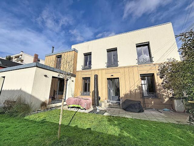 Vente Maison 6 pièces 129.67 m2 Saint maur des fosses