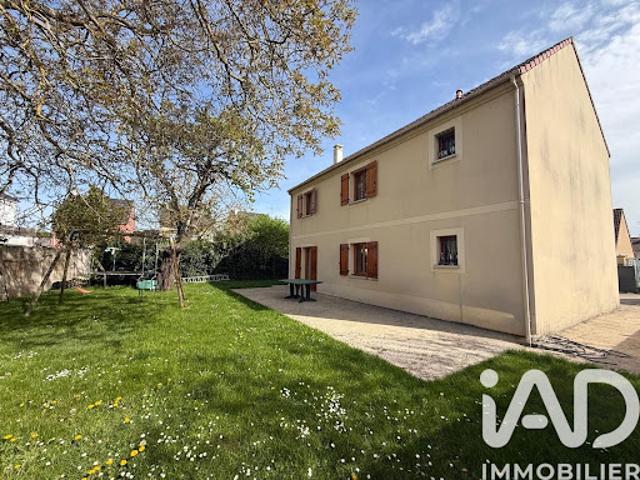 Vente Maison 6 pièces 120 m2 Vaux le Pénil