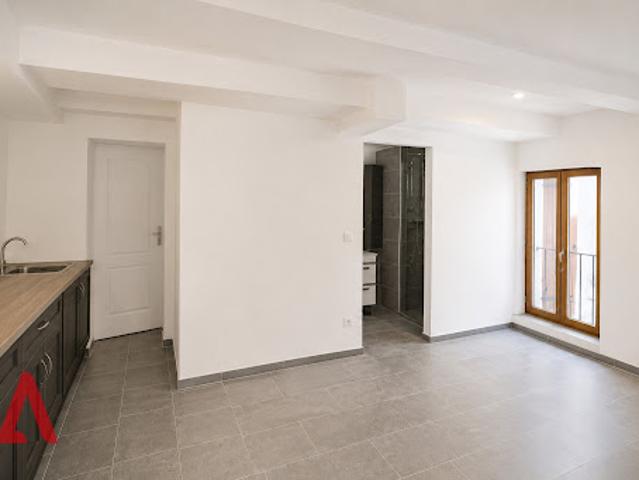 Vente Maison 6 pièces 121 m2 Roujan