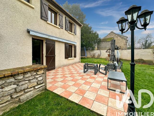 Vente Maison 6 pièces 121 m2 Villeblevin
