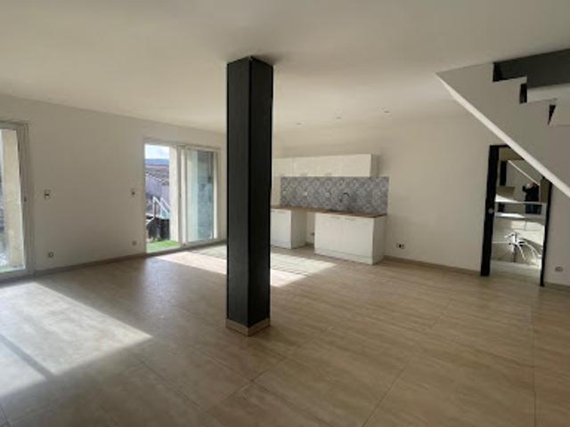 Vente Maison 6 pièces 122 m2 Aubagne
