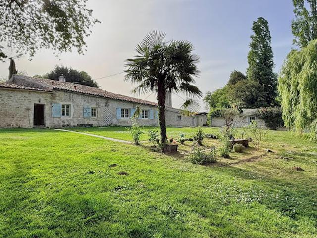 Vente Maison 6 pièces 122 m2 Le Douhet