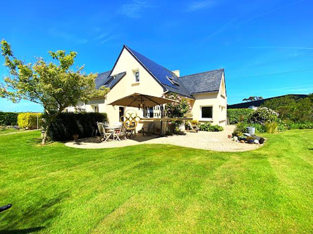 Vente Maison 6 pièces 122 m2 Roscoff