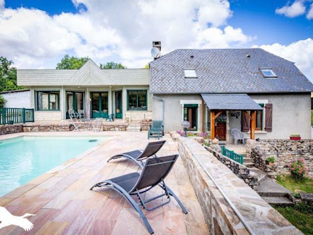 Vente Maison 6 pièces 134 m2 Albussac