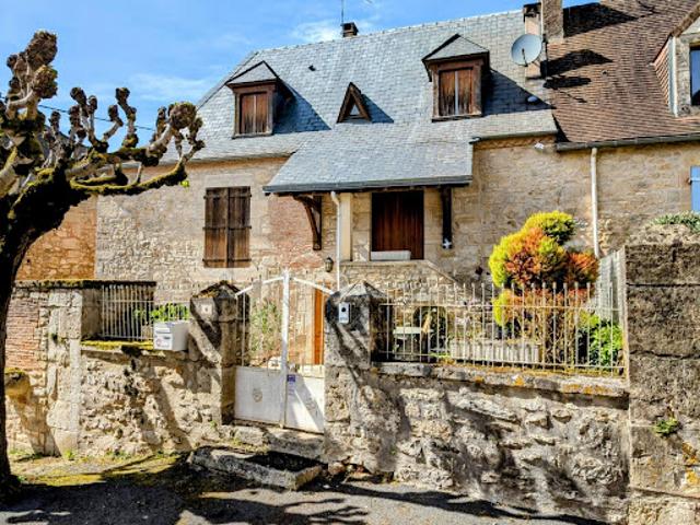 Vente Maison 6 pièces 134 m2 Cherveix Cubas