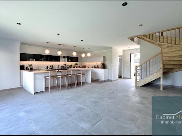 Vente Maison 6 pièces 134 m2 Floirac
