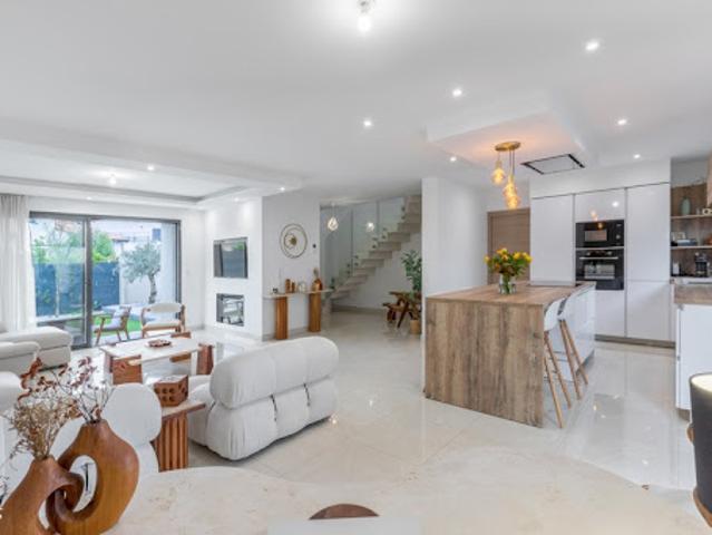 Vente Maison 6 pièces 135 m2 Castelnau le Lez