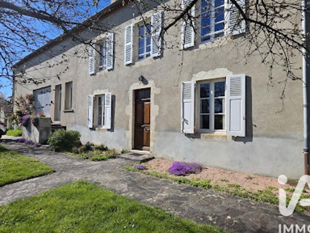 Vente Maison 6 pièces 135 m2 Ebreuil