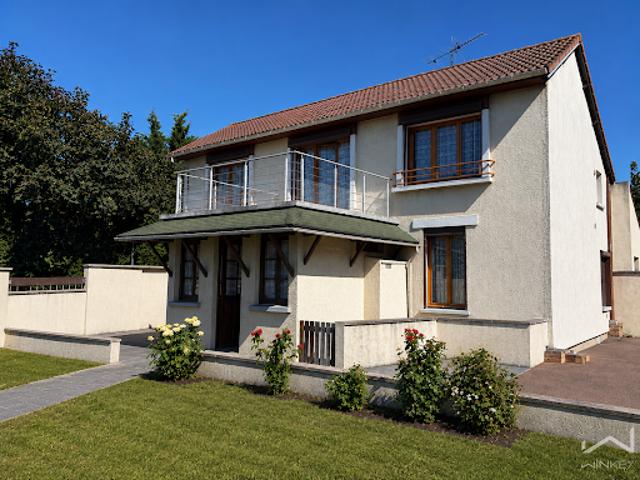 Vente Maison 6 pièces 135 m2 Issou