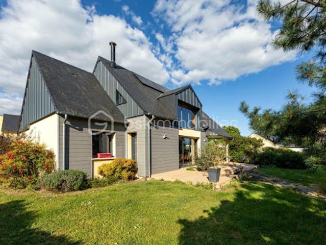 Vente Maison 6 pièces 135 m2 La Bazouge des Alleux