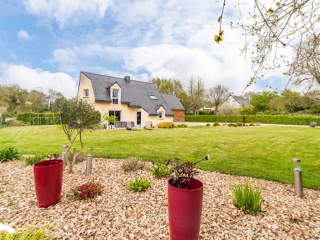 Vente Maison 6 pièces 135 m2 Ploubezre