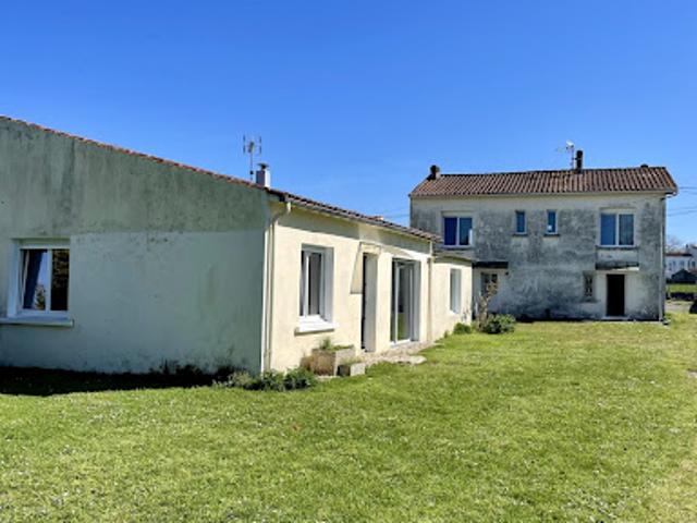 Vente Maison 6 pièces 135 m2 Saintes