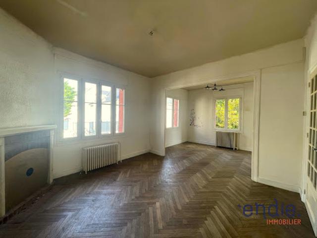 Vente Maison 6 pièces 136 m2 Bléré