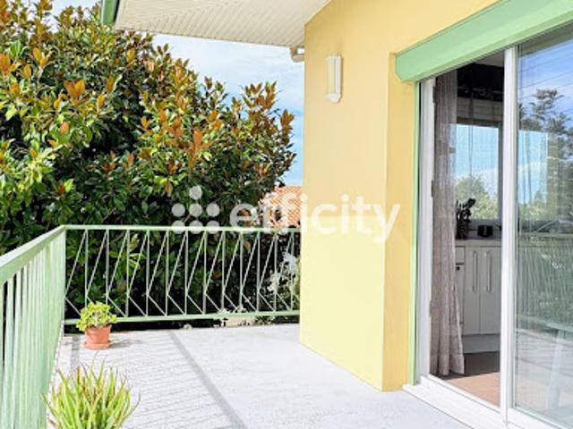 Vente Maison 6 pièces 136 m2 Saint Georges de Didonne