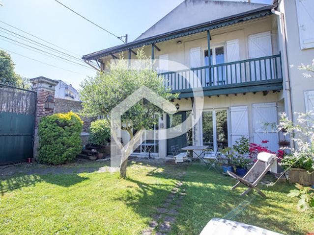 Vente Maison 6 pièces 137 m2 Clamart