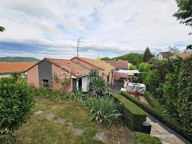 Vente Maison 6 pièces 137 m2 Cournon d'Auvergne