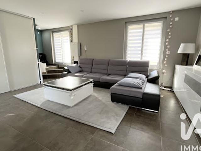 Vente Maison 6 pièces 137 m2 Le Chambon Feugerolles